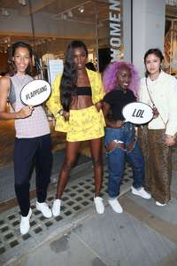 Leomie-Anderson--Celebrates-Her-Campaign-Launch-With-Nike--05.thumb.jpg.ba7aa850b730cf0784f3f927dd134dc4.jpg