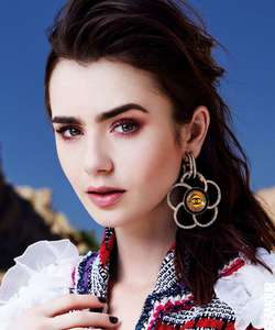 Lily-Collins--Glamour-Mexico-2017--01.thumb.jpg.c3eb16e2973561700ad900bada221fed.jpg