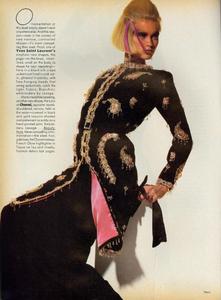 Penn_Vogue_US_October_1985_09.thumb.jpg.641b41d99ac5c69bc452e3935575ce36.jpg