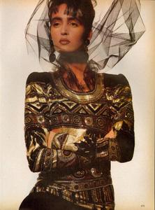 Penn_Vogue_US_October_1985_12.thumb.jpg.d25c6e22978663e44b58d7e78832936b.jpg