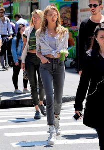 Romee-Strijd-in-Jeans--20-662x948.jpg