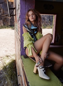Rosie-Tupper-Punk-Princess-Grazia-Australia03.jpg