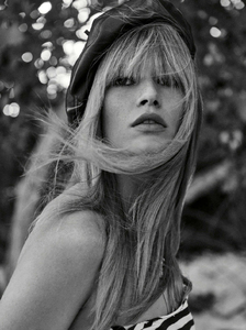 Vogue_Germany_Juli_2017-28.jpg