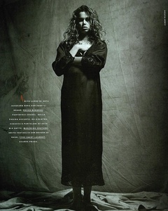 Watson_Vogue_Italia_February_1989_07.thumb.jpg.0e2420a54913a2aff619932986c6f042.jpg