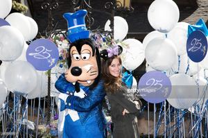 actress-mareva-galanter-attends-the-disneyland-paris-25th-anniversary-picture-id657699970.jpg