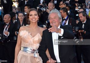 alain-delon-and-marine-lorphelin-attend-the-premiere-of-zulu-and-the-picture-id169581050.jpg