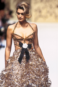 chanel-haute-couture-ss-1993-13.thumb.png.de4a89eb567eea11ee24fea335e223d8.png