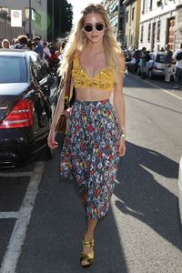 chiara-ferragni-leaving-the-prada-show-in-milan-italy-06-18-2017-3.jpg