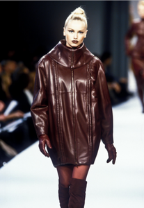 claude-montana-fw-1996-3.thumb.png.3a242950229429f6511b50b19d32cd41.png