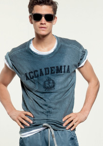 dolce-gabbana-ss-2013-collection-men-gym-beach-18.thumb.jpeg.2556d405248197d34bd3c5a379cfcce4.jpeg