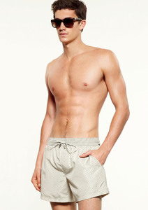 dolce-gabbana-ss-2013-collection-men-gym-beach-27.thumb.jpeg.92d70f68941c05693f11f9723ddfe259.jpeg