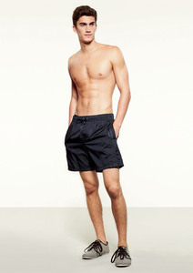 dolce-gabbana-ss-2013-collection-men-gym-beach-33.thumb.jpeg.7b52eea144d350885f915bf10cdb0826.jpeg