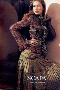doutzen211.thumb.jpg.c4031d09357c34811797a01b5e647c95.jpg