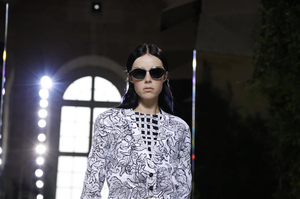 edie_balenciaga_ss14_nowfashion_2.thumb.jpg.ae3ae158971856c4f9d491e63d13dc96.jpg