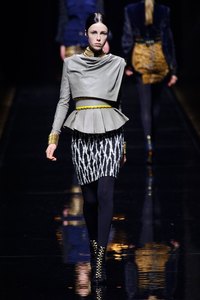 edie_balmain_aw14_fashionising_1.thumb.jpg.81e153394e63fc986ae1fe22fbac474c.jpg