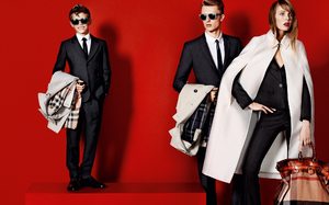 edie_burberry_ss13_imgbox_2.thumb.jpeg.084a9d12441e8934491a0ddbdcea7fd8.jpeg