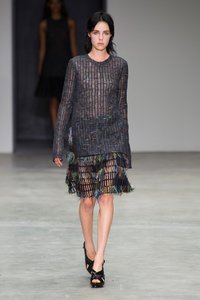 edie_calvin_klein_ss14_popsugar.thumb.jpg.7ed5d643f954ddbb47dc1f6d5c6d4b96.jpg