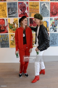 edie_cedar_house_9jun17_gettyimages_6.thumb.jpg.5b9e6680c54125297aebf413d763c945.jpg