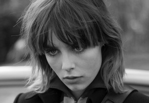 edie_chanel_aw16_kartinka75.thumb.jpg.879f44d363c386df4d881e3597d84c06.jpg