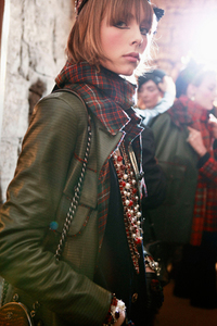 edie_chanel_prefall13_chanel-news_chanel.thumb.jpg.6744ff175fa3f6d34881e7da3fe44079.jpg