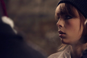 edie_chanel_prefall13_vogue.thumb.jpg.bd71dfb1aa45eb6c02d34642f09de24a.jpg