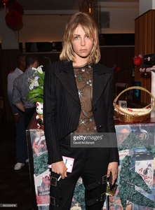 edie_choreomania_12jun17_gettyimages_1.thumb.jpg.719262bec5f8ef172123198a39b6a655.jpg