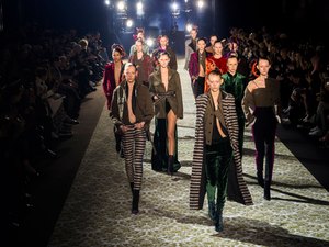 edie_haider_ackermann_aw16_fashionising_2.thumb.jpg.aaf7b606d171526cacf74944bda72fcc.jpg