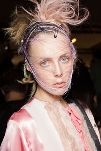 edie_haider_ackermann_ss16_fashionising_5.thumb.jpg.9d49f323e1b2bf8c1b5e359f122b063d.jpg