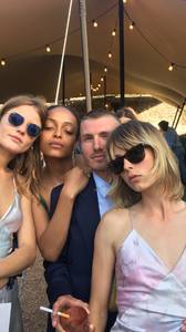 edie_igstory_17jun17_flynnroddam91.thumb.jpg.85cd9981cefb3df061516107a889d18a.jpg