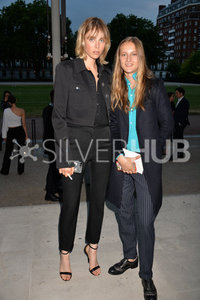 edie_kors_tatler_30jun17_silverhub_2.thumb.jpg.59682d0d3d552ea2b2511effe68810cb.jpg