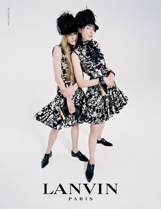 edie_lanvin_aw14_imgbox_wearesodroee_2.thumb.jpeg.7185a954001cdee749eff7215f0be987.jpeg