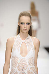 edie_mark_fast_ss11_fashionnetwork_5932f6d2.thumb.jpg.f2221fe9cc02bc40ed295d83e7fcd133.jpg