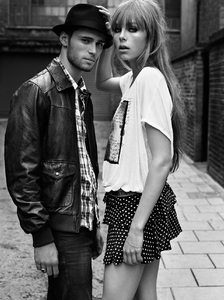 edie_pepe_jeans_ss12_alasdair-mclellan_10.thumb.png.cbf14a33ad5c6ba155c5e402a6f984b6.png