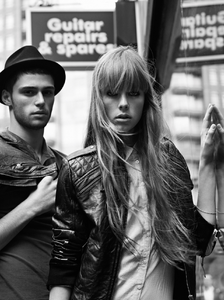 edie_pepe_jeans_ss12_alasdair-mclellan_7.thumb.png.75d05a8ef266a4baaff378b714a1f58e.png