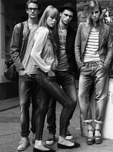 edie_pepe_jeans_ss12_alasdair-mclellan_9.thumb.png.72a0563c88f89af6c550f1eb2177f01b.png