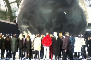 edie_pfw_diary_11mar13_vogue_1620_10.thumb.jpeg.4999b73aee36a0d0cd6f7f1e83459ca6.jpeg