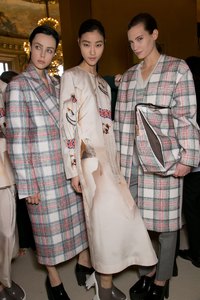 edie_stella_mccartney_aw13_fashionising_5.thumb.jpg.23a24e68802ec2162da856fe39b7d90a.jpg