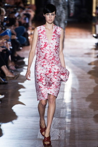 edie_stella_mccartney_ss14_nymag.thumb.jpg.440d503bb0f6d4ebfdd2dd438d063875.jpg