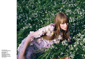 edie_tank_summer11_imagebam.thumb.jpg.5e5a709b1c53394f156a111a44b47ec0.jpg