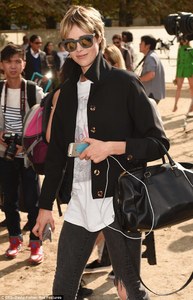 edie_valentino_ss15_imgbox.thumb.jpeg.47ca81b45d7d88ee80f4bce34bb2d8ab.jpeg