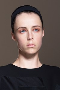 edie_victoria_beckham_ss14_fashionising.thumb.jpg.76dcdb2ee45f6e3e3c8ea5c744761e5b.jpg