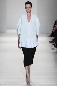edie_victoria_beckham_ss14_vogue_1.thumb.jpg.3c27c77c937f67b993f239b01bf6edbb.jpg
