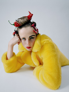 edie_vogue_nov15_imgbox_photocouture-show.thumb.jpg.7f371249d1dc5d153c6a1a4b314825e7.jpg