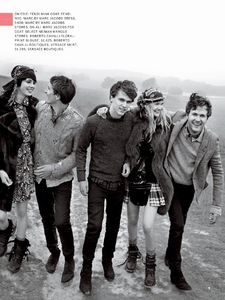 edie_vogue_sep13_imgbox_vogue_4.thumb.jpeg.6950bff1ce6a4851b64942561b2ca90e.jpeg