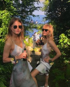 ediebcampbell_bridesmaid_underworld_19jun17.thumb.jpg.4f6b3fd67a3217290fc884841d2a389f.jpg