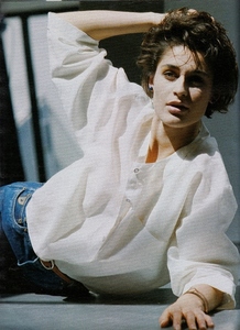 elle_fr_16_july_1984_12.thumb.jpg.39a1ad5cb7baf367eb35846d59b455bb.jpg
