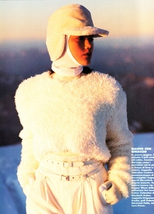 elle_italia_jan_1990_4.thumb.jpg.5e81c41e83f5a18d02f8e30f9d0e451e.jpg