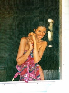 glamour_france_june_1993_30.thumb.jpg.12bf8fa460c959e9b67180826d1adbb1.jpg