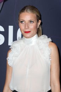 gwyneth-paltrow-planet-of-the-apps-season-one-premiere-in-la-06-12-2017-4.jpg