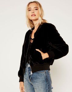 hannah-fur-jacket-black-detail-jw34129fur.jpg